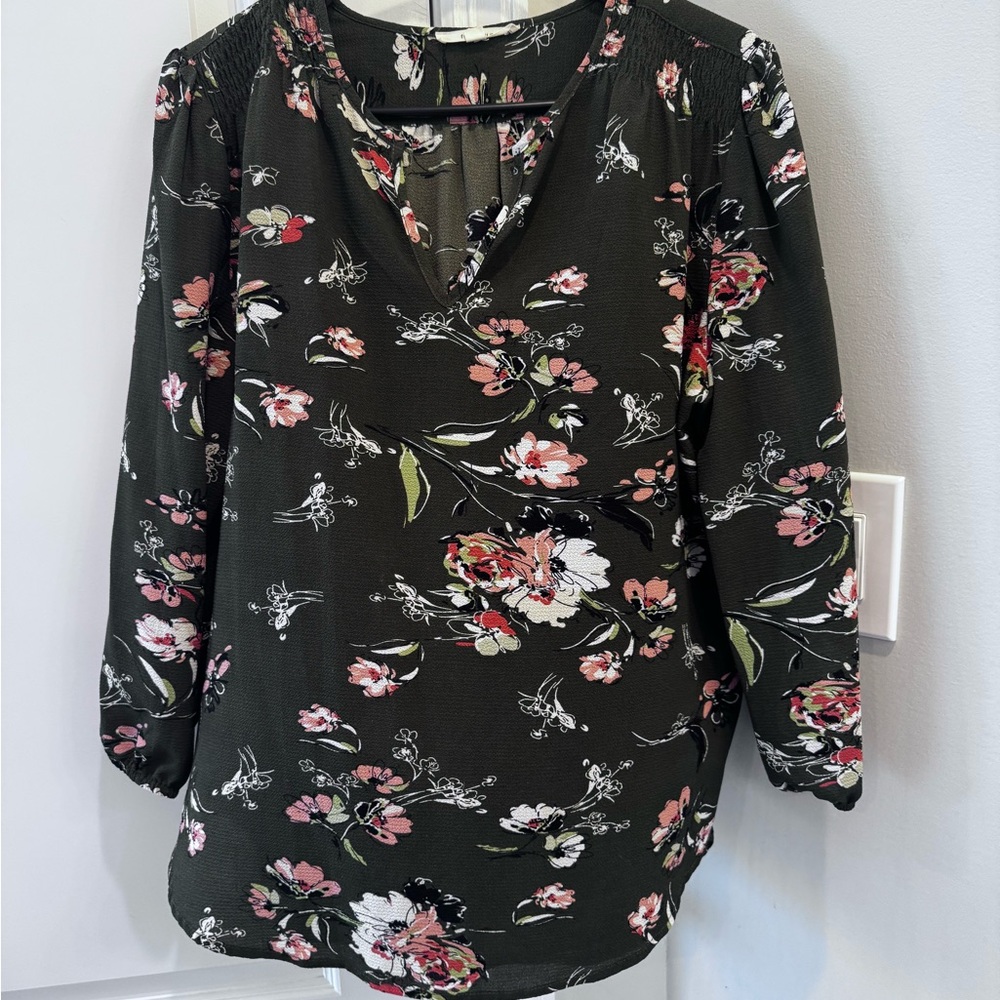 Fun 2 Fun Floral Blouse - Black and Pink